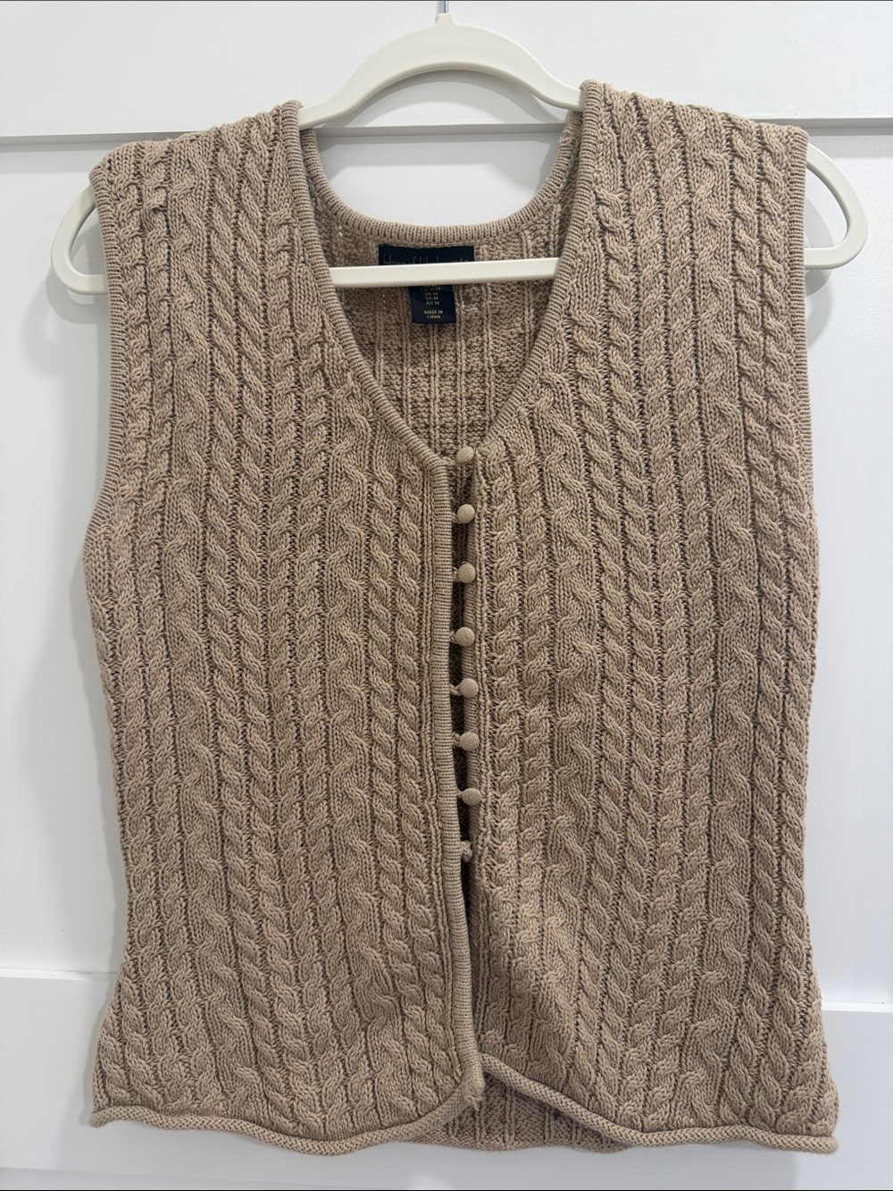 House of Harlow 1960 Cable Knit Sweater Vest Button Front Beige Medium
